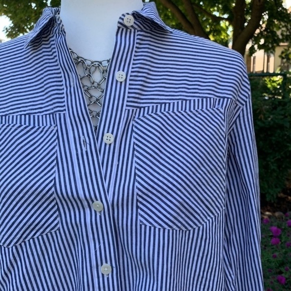 10 Derek Lam Crosby Striped Two Tone Button Down - Picture 7 of 8